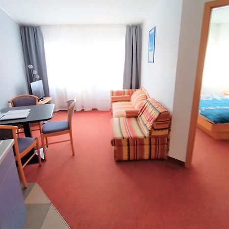 Bodensee Gaestehaus Tettnang Albergo エクステリア 写真