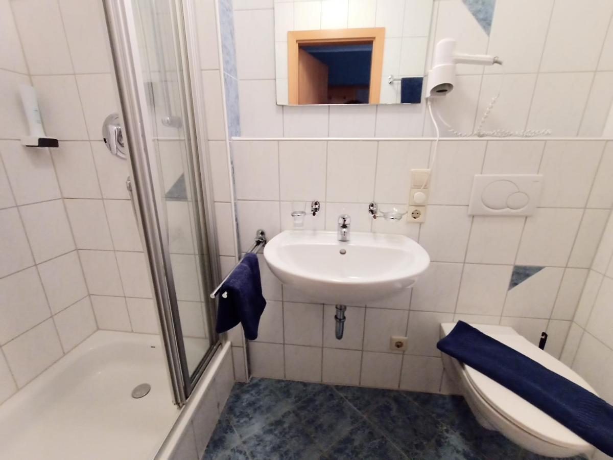 Bodensee Gaestehaus Tettnang Albergo エクステリア 写真